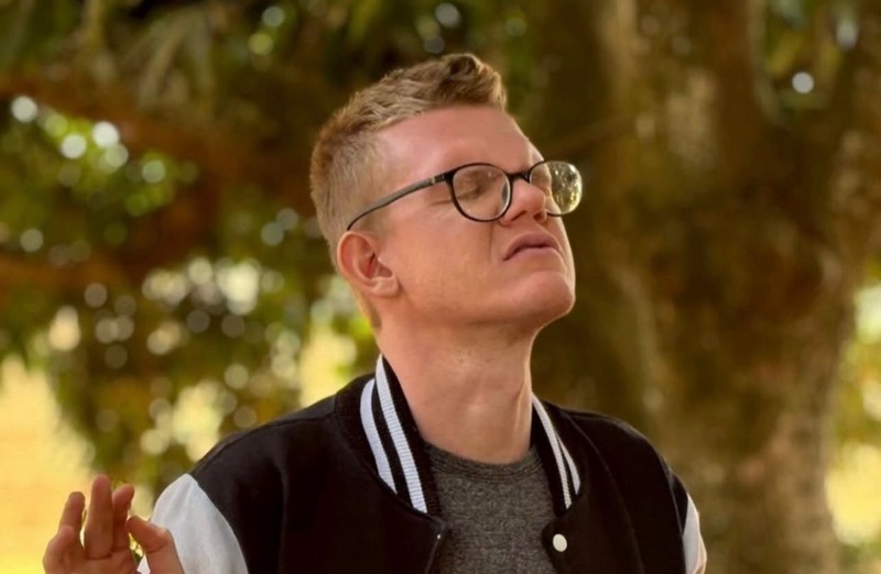 Rodrigo Producer Music – Dios es tan infinitamente