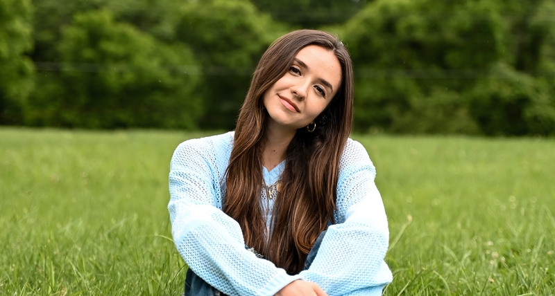 Maddi Jane – Hello