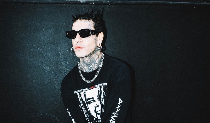 Ray Noir – Against The Machine