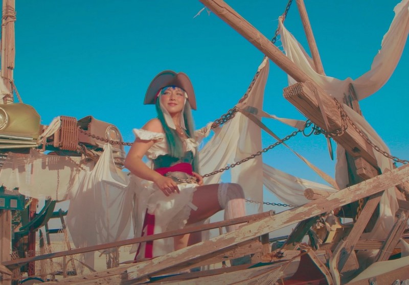 Polartropica – Shiny Things