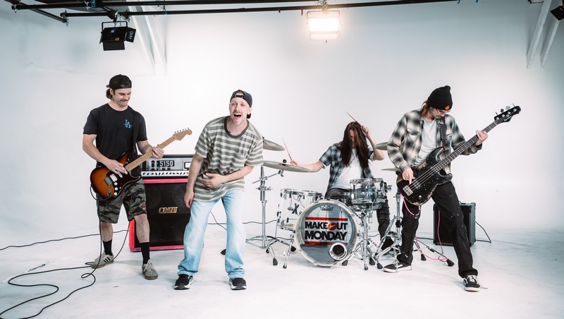 Make Out Monday – Back to the Feeling