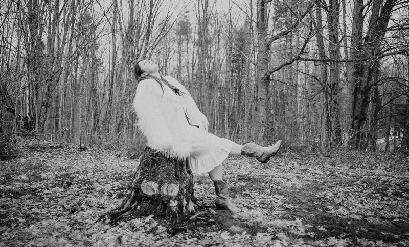 Terra Lightfoot – Home Front